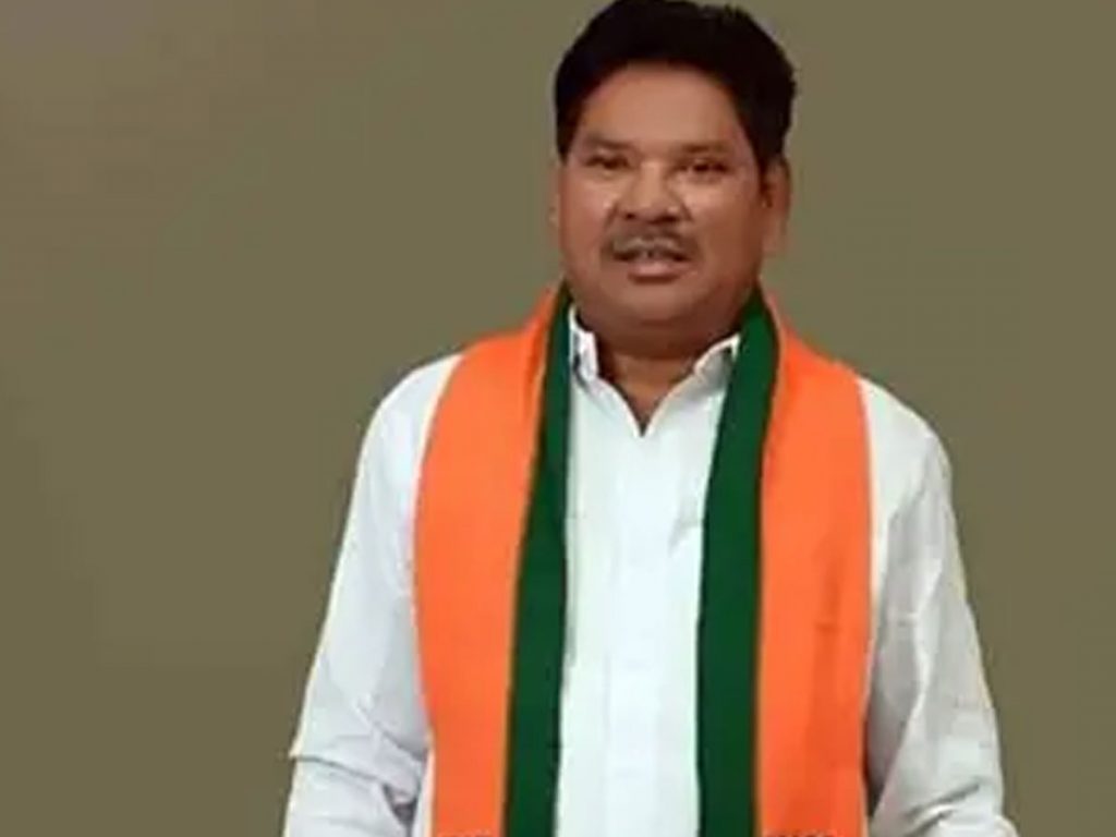 Mp Soyam Bapu Rao Fired On Trs