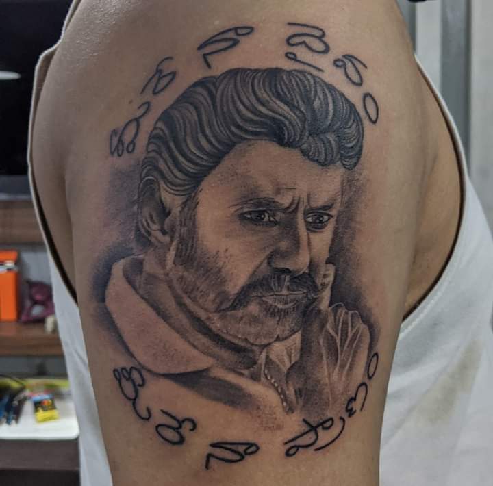 అటు తండ్రి… ఇటు తనయుడు…