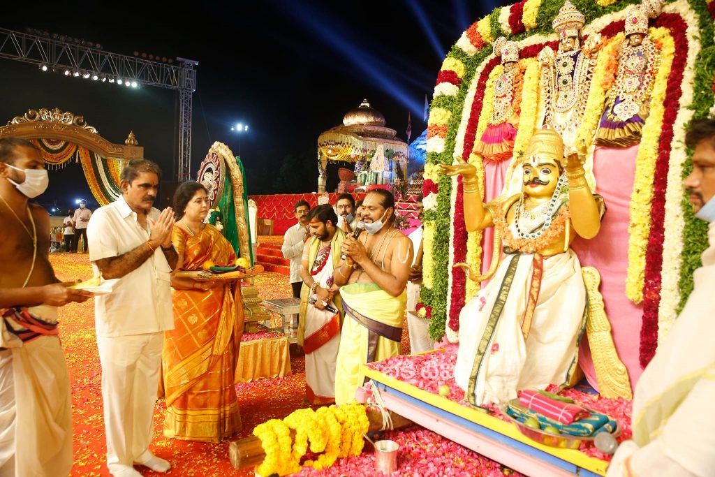 Sri Venkateshwara Swamy Mudupula Pooja at Koti Deeepotsavam 2021 day7