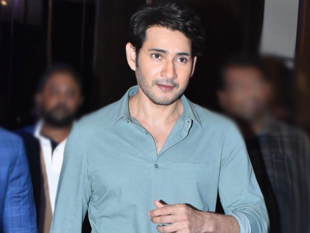 Mahesh Babu Looks Charming As Ever In A Semi Formal Attire