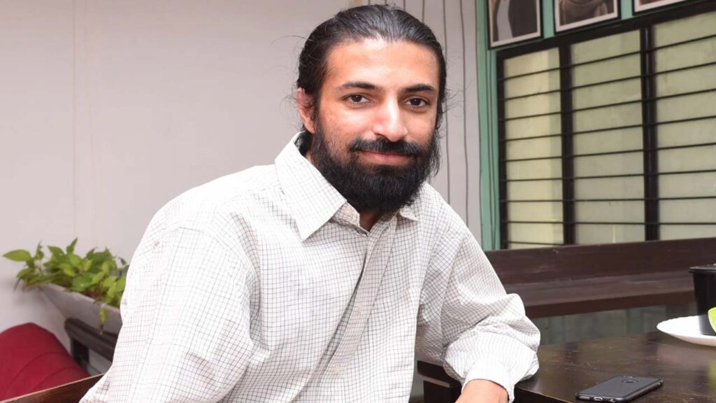 Nag Ashwin Planning A Pan Indian Lady Oriented Movie With Alia Bhatt