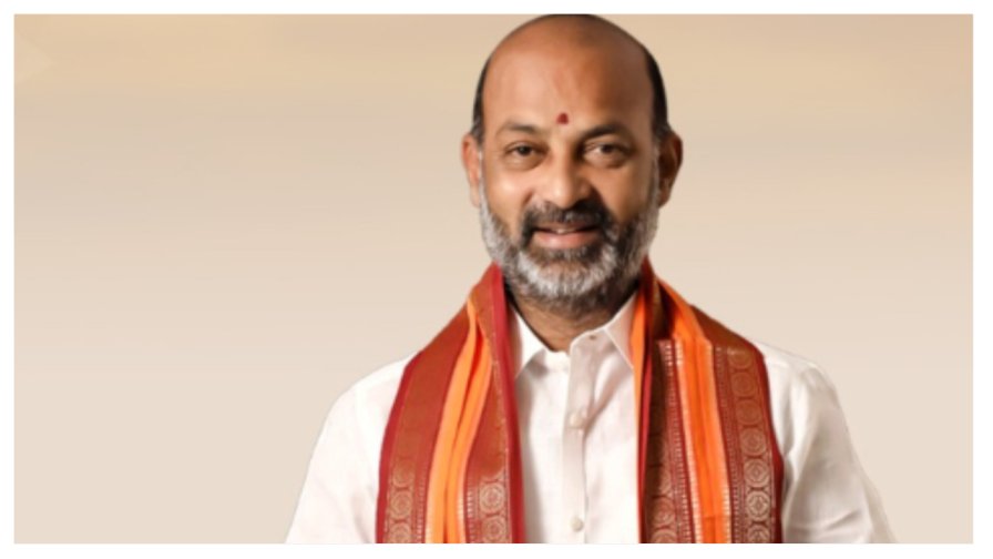 Bandi Sanjay Fires On Kcr Dictator Rule