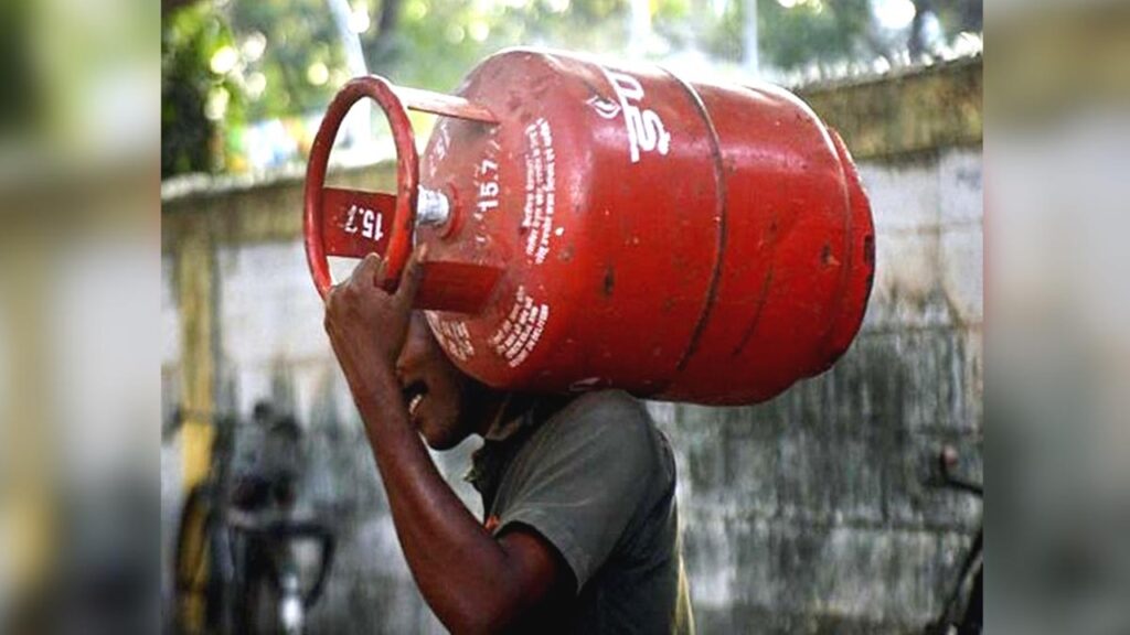Lpg Cylinder Subsidy Pm Ujjwala 300 Subsidy New Connections