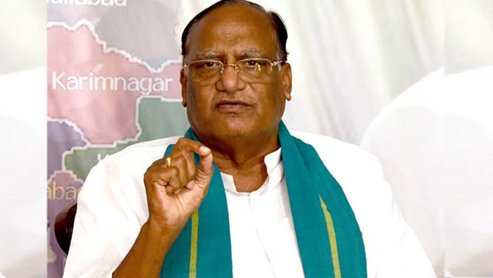 Gutha Sukender Reddy On Kavithas Resignation Suggested Her To Reconsider