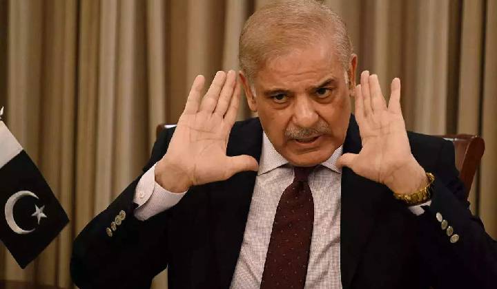 Putin Snubs Shahbaz Sharif Pakistan Pm Made To Wait 40 Minutes Leaves Without Meeting