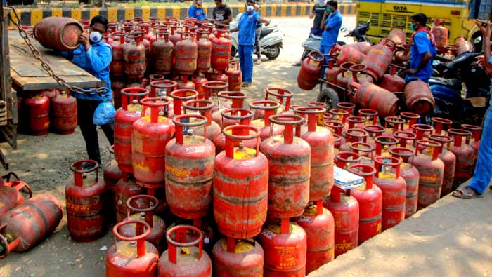 Lpg Supply Update Government Says Lpg Cylinder Supply Under Control Amid Iran Tensions