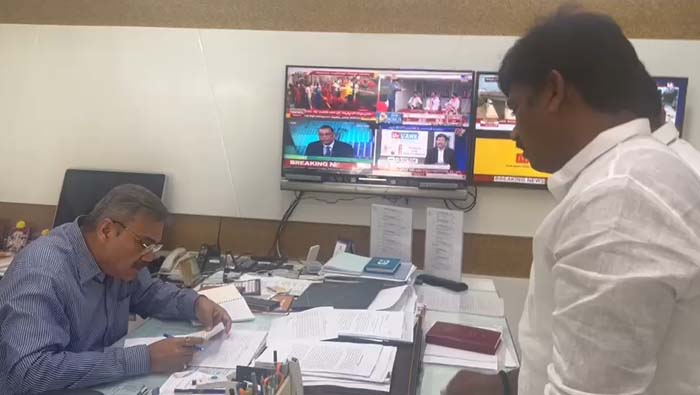 Kuruva Vijays Complaint To Dgp Anjani Kumar Against Revanth Reddy