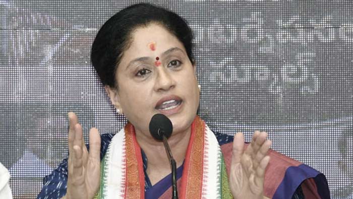 Vijayashanthi Fires On Cm Kcr And Bjp