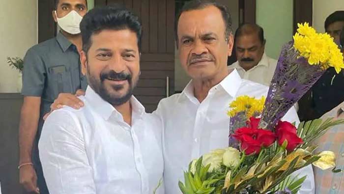 Komatireddy Venkat Reddy Congratulated Telangana New Cm Revanth Reddy