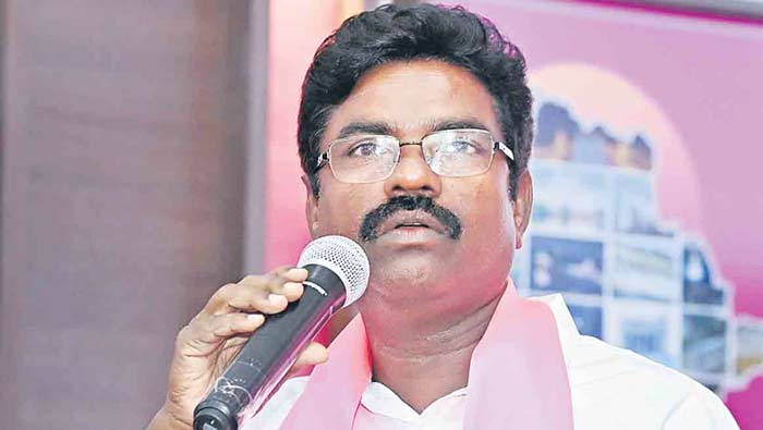 Ex Mla Rasamayi Balakishan Fires On Mla Kavvampally Satyanarayana