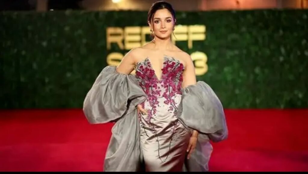 Alia Bhatt Alia Bhatt Impressed In A Stunning Look At The Red Sea Film Festival Pics Are Viral
