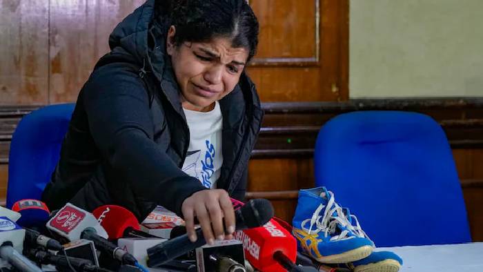 I Quit Sakshee Malikkh Hangs Up Boots Over Wrestling Body Poll Results