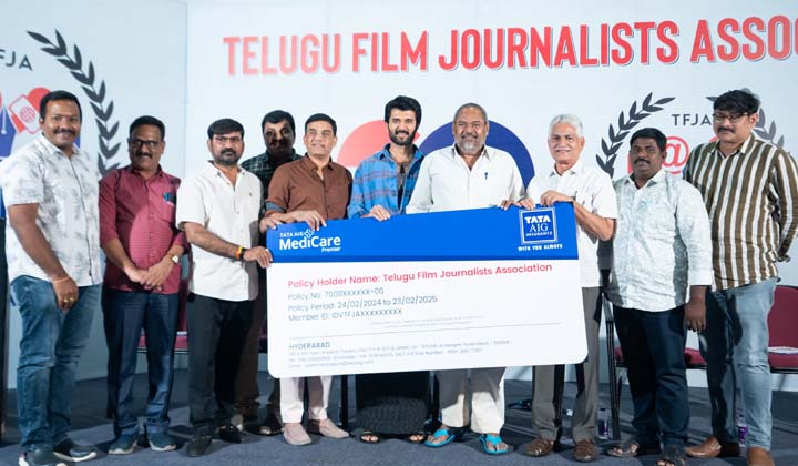 Vijay Deverakonda Dil Raju Distributes Telugu Film Journalist Association Tfja Health And Id Cards