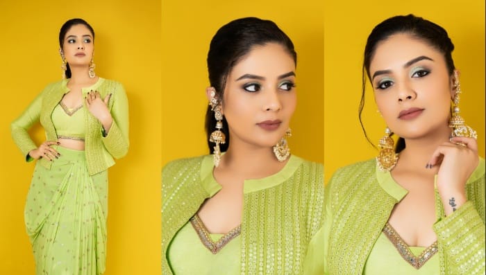 Sreemukhi Latest Green Saree Photos Viral In Social Media