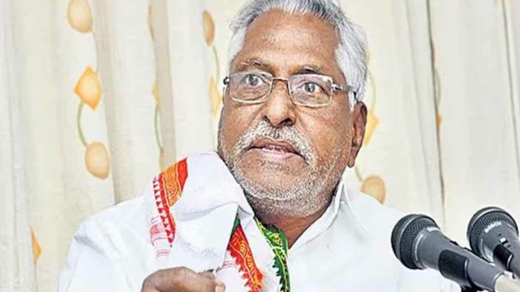 Jeevan Reddy Slams Mlas On Congress Values