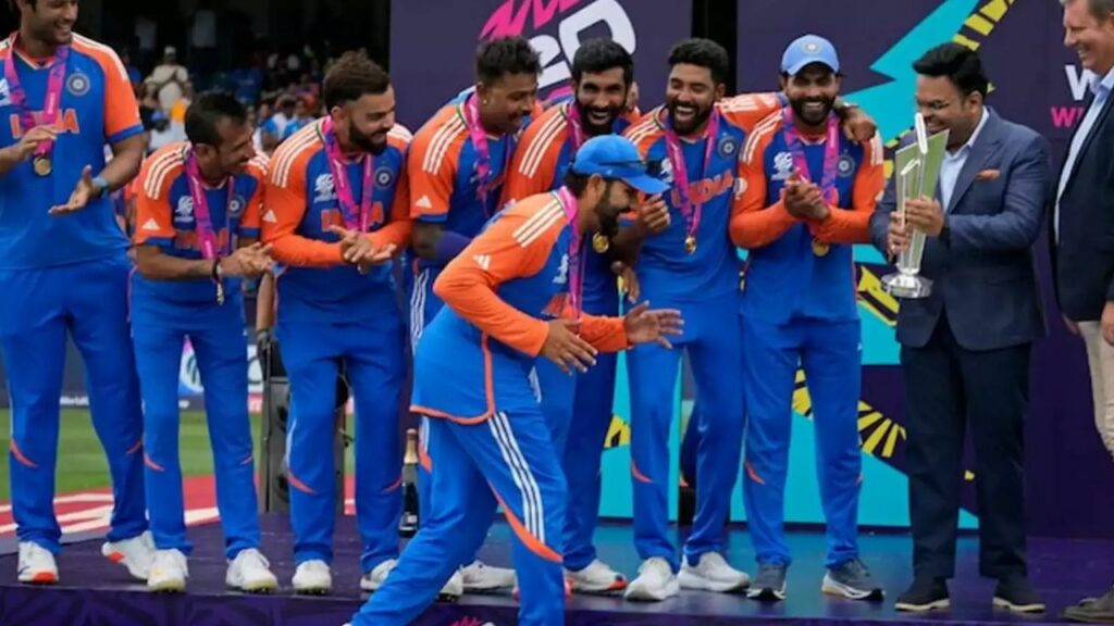 T20 World Cup 2024 Final India Captain Rohit Sharma Robo Walk Goes Viral