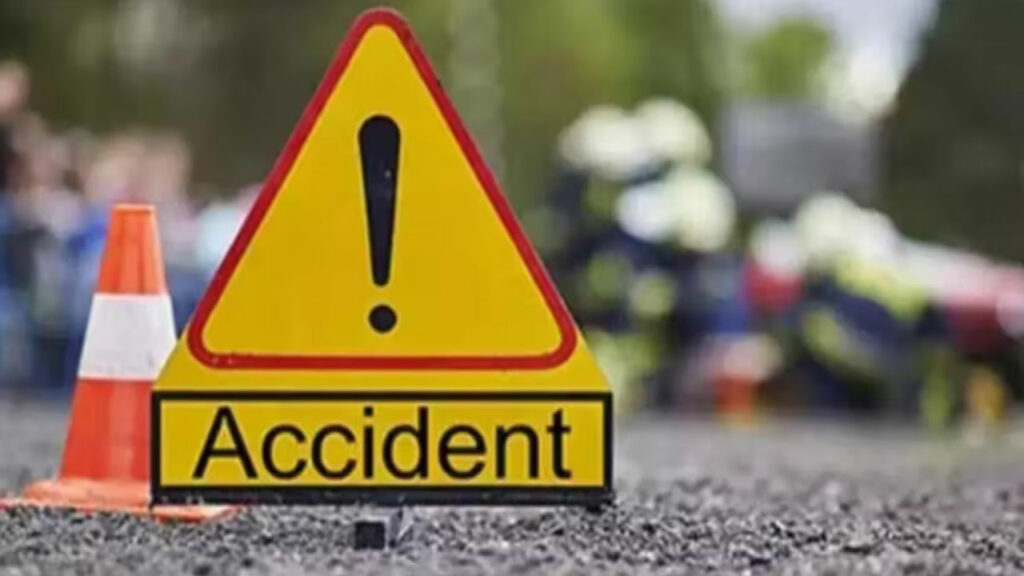 Road Accident In Orvakal Kurnool District Three Dead