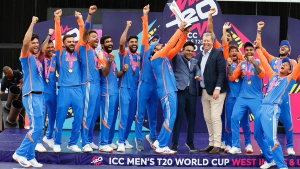 Bcci Prize Money Division 15 Players And Coah Rahul Dravid Will Get 5 Crore Each