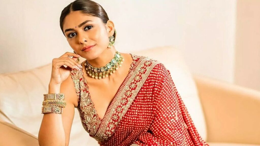 Mrunal Thakur Bags A Bollywood Biggie