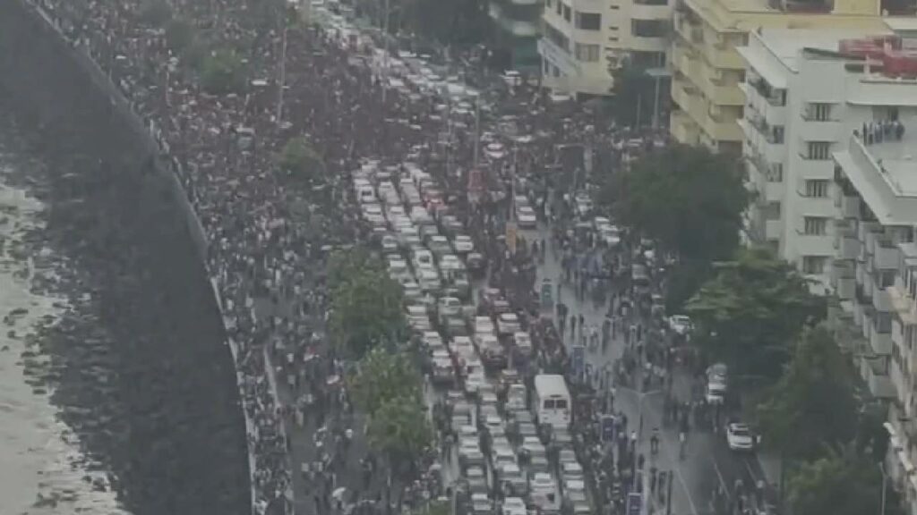 Huge Victory Rally In Mumbai Fans Came In Large Numbers