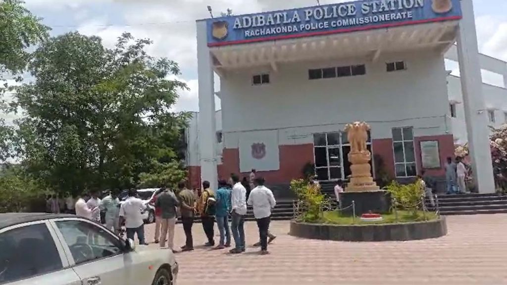 Rangareddy District Cloth Merchant Trapped With Lady Voice