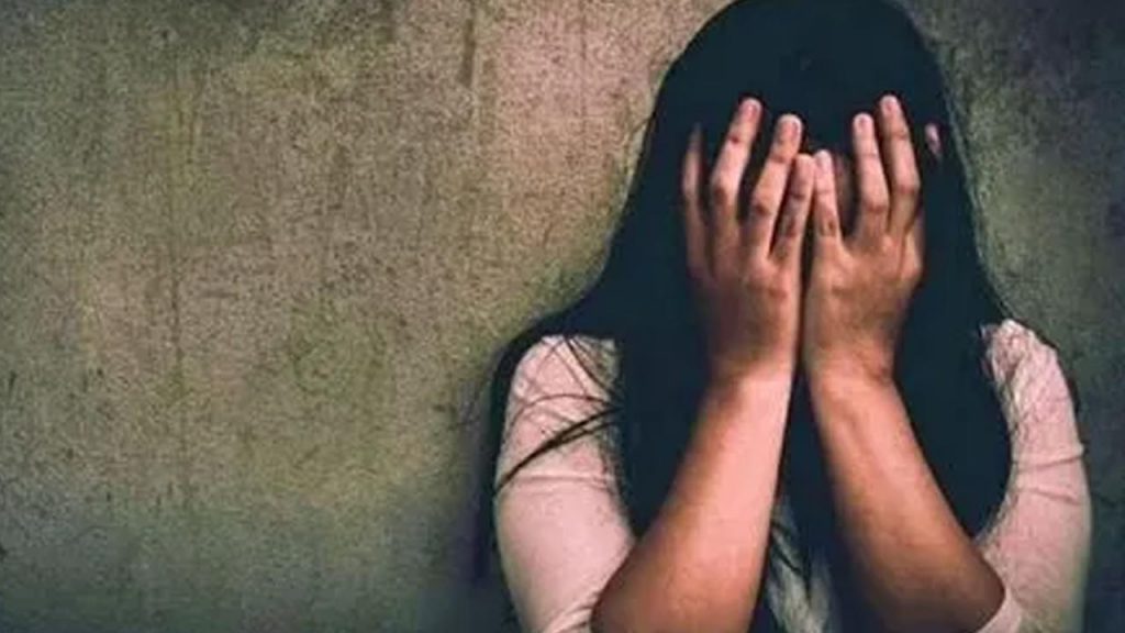 Female Vice Principal Sexually Harasses Female Student Of Gurukul