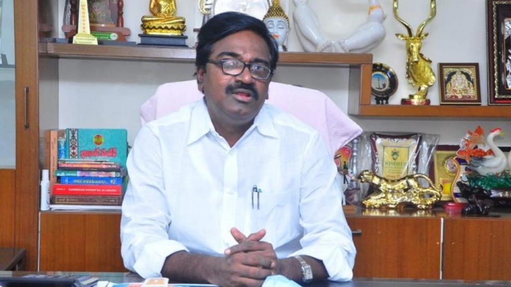 Ex Minister Puvvada Insulted At Eidgah Supports Muslims Against Central Govt