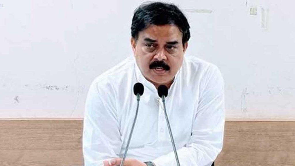 Ap Minister Nadendla Manohar Reviews Lpg Supply Assures No Gas Shortage