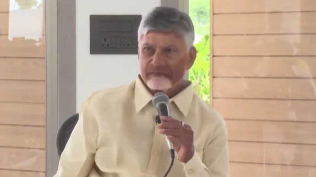 Cm Chandrababu Meets With Mango Farmers Pulp Industries And Processing Units In Kuppam