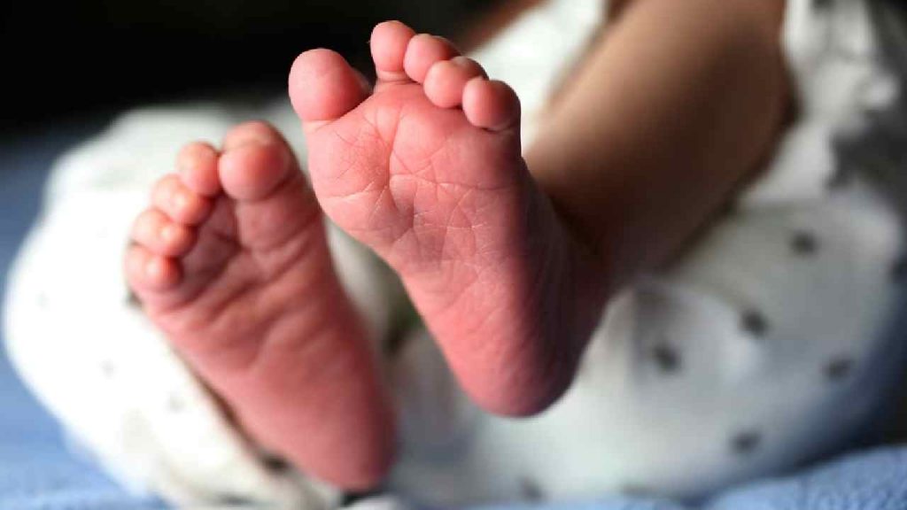 Child Trafficking : పసికందుల దందాలో పేరున్న హాస్పిటల్స్.. షాకింగ్ రిపోర్ట్.!