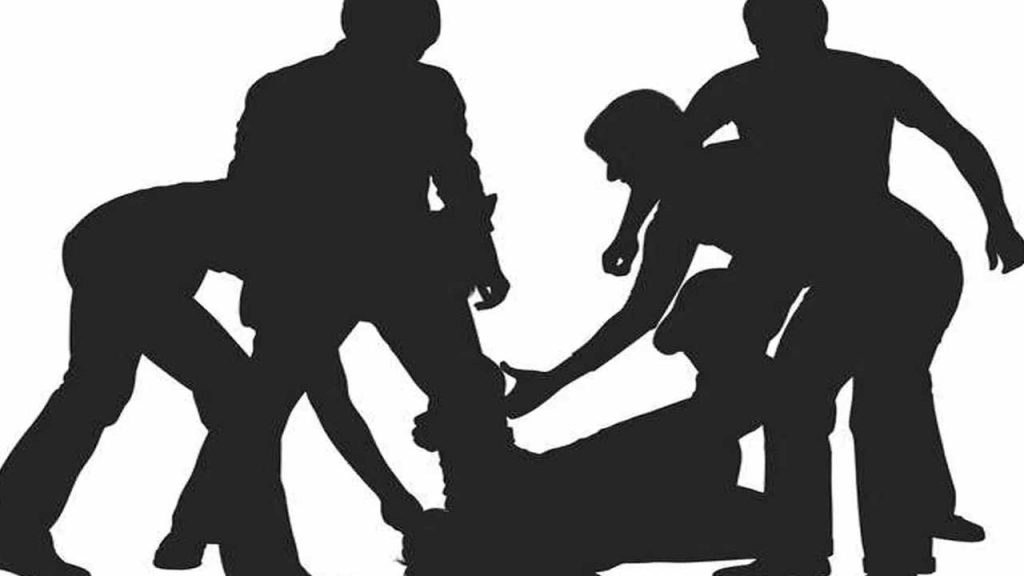 Ysrcp Leader Rc Obul Reddy Attacked By Unidentified Men In Tadipatri Condition Critical