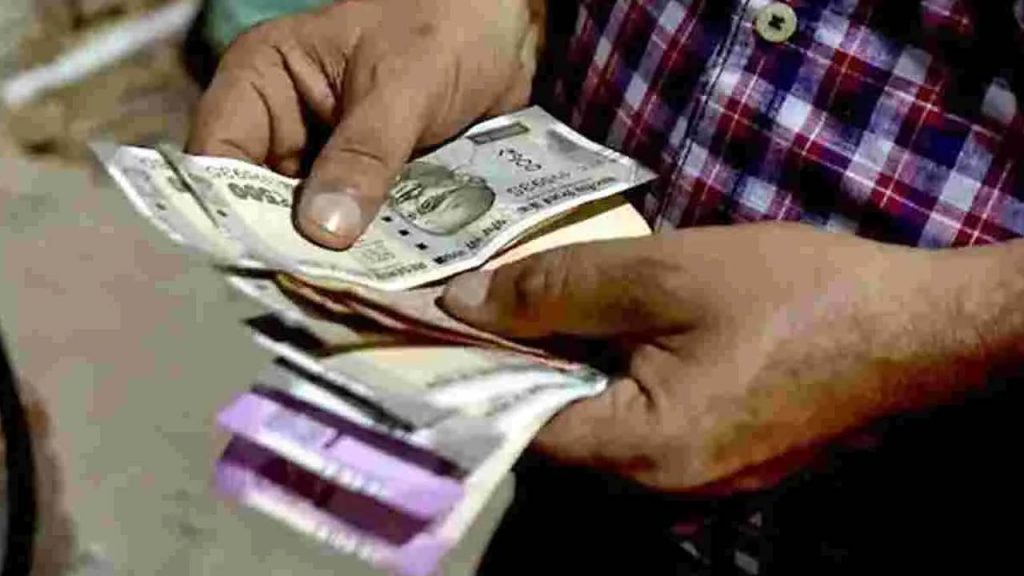 Indian Economy: జనాభాలో అగ్రస్థానంలో ఉన్న 10% మంది వద్ద 65% సంపద.. అయినా ఈ చిన్న దేశం కంటే వెనుకబడ్డ భారత్