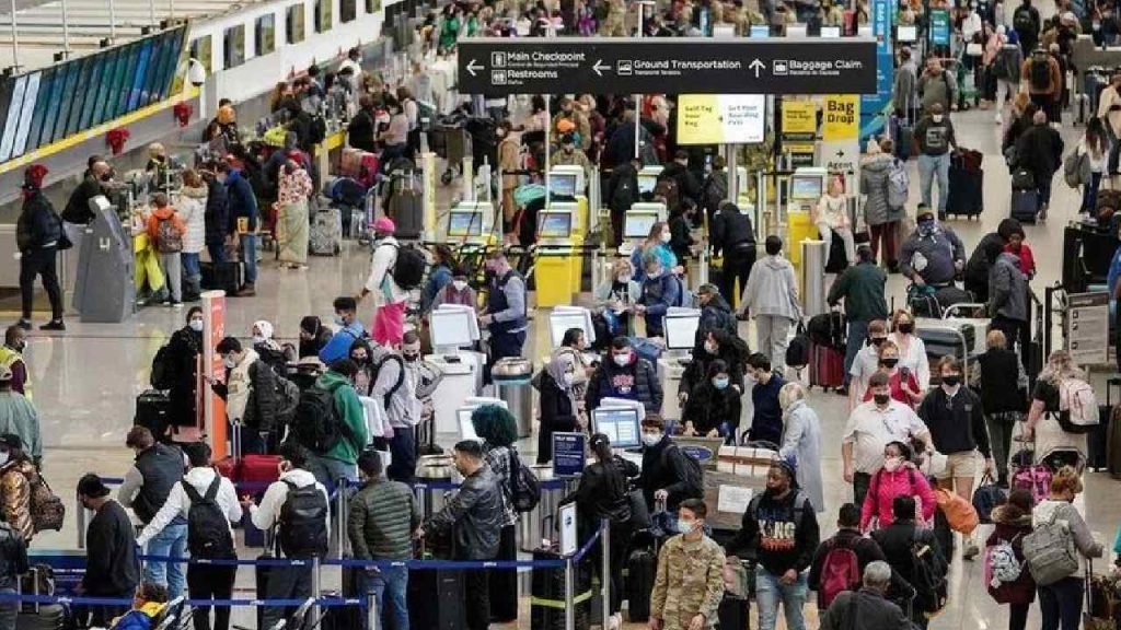 Trumps Usd100000 H 1b Visa Fee Sparks Panic Among Indians Families Left In Tears