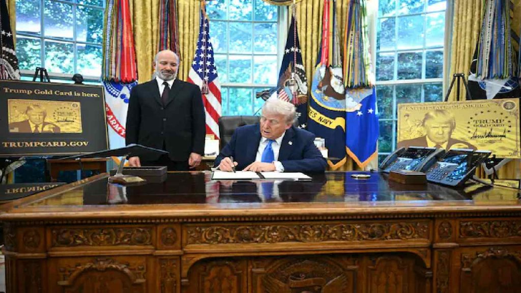 Trumps Usd100k H 1b Visa Fee No Us Entry Without Payment From September 21