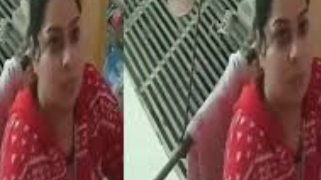 Wife Attacks Husband On Road Demands For Men Protection Laws