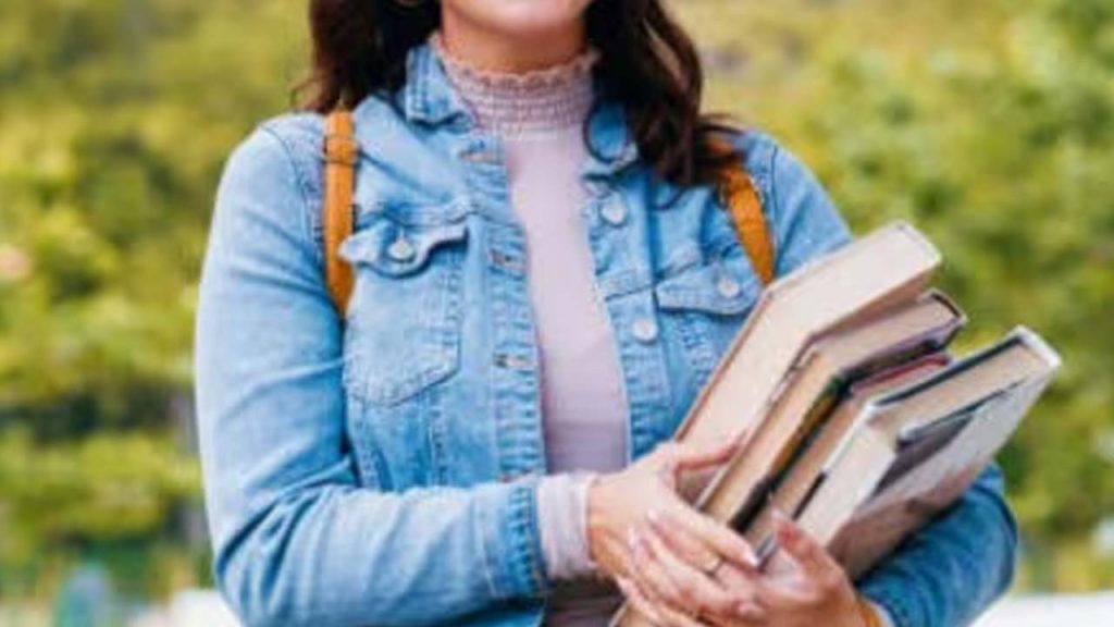 Cbse Invites Applications For Single Girl Child Merit Scholarship