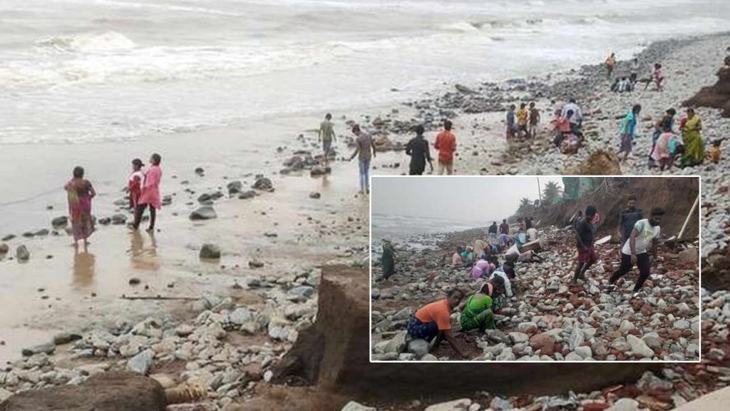Hunt For Gold At Uppada Beach