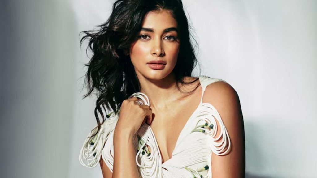 Pooja Hegde Tollywood Comeback With Dulquer Salmaan Shocking Remuneration