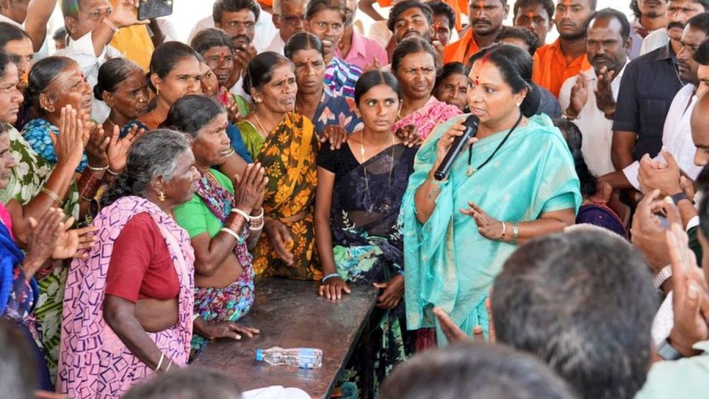 Kalvakuntla Kavitha Questions Flex Removal In Nalgonda