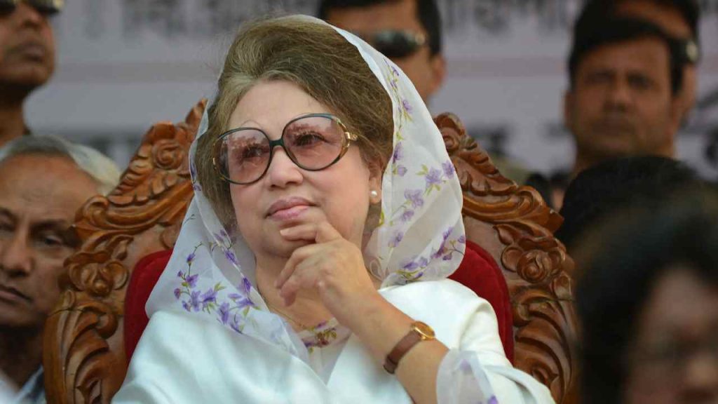 Bangladesh Ex Pm Khaleda Zias Health Extremely Critical Says Bnp