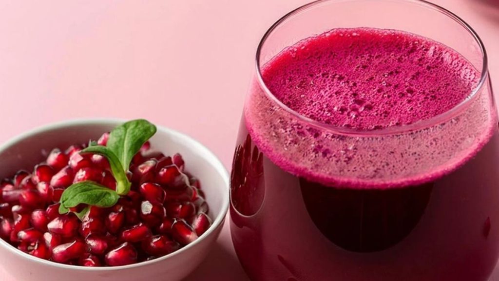 Health Benefits Of Drinking Pomegranate Juice On An Empty Stomach Antioxidants Immunity Boost