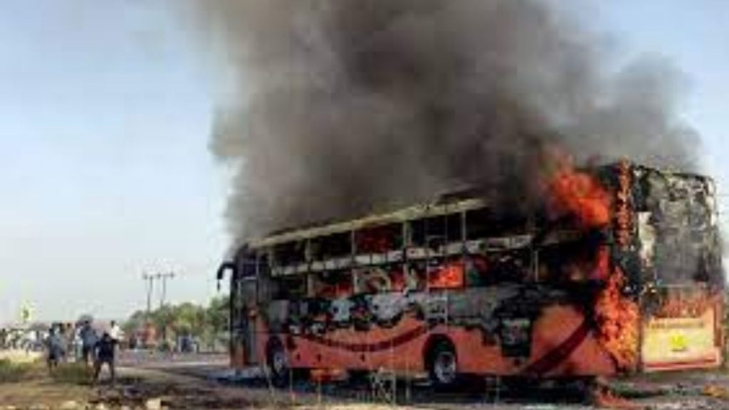 Vihari Travels Bus Catches Fire In Nalgonda Due To Short Circuit No Casualties Reported