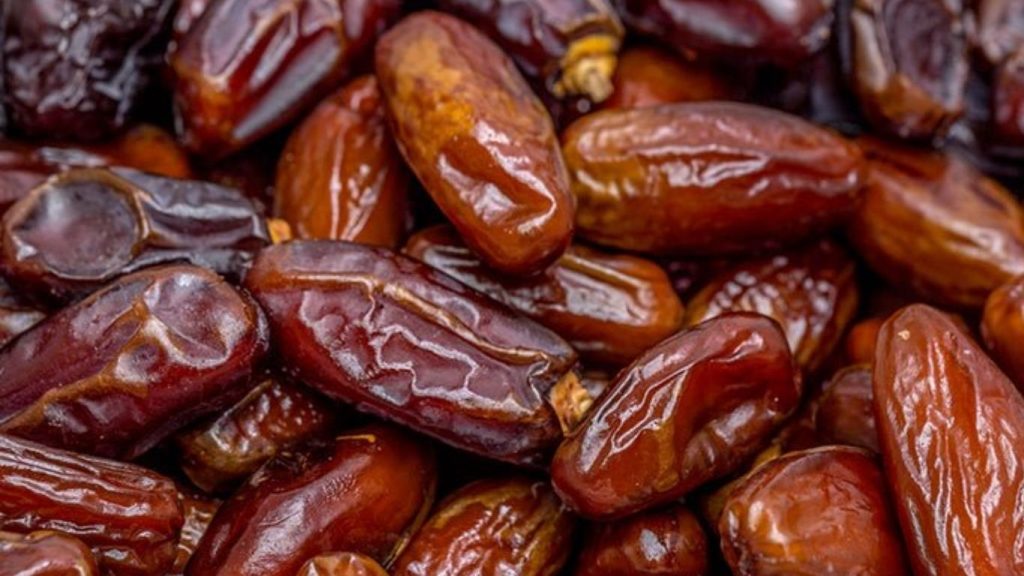 Benefits Of Eating Dates On An Empty Stomach Instead Of Morning Tea Or Coffee