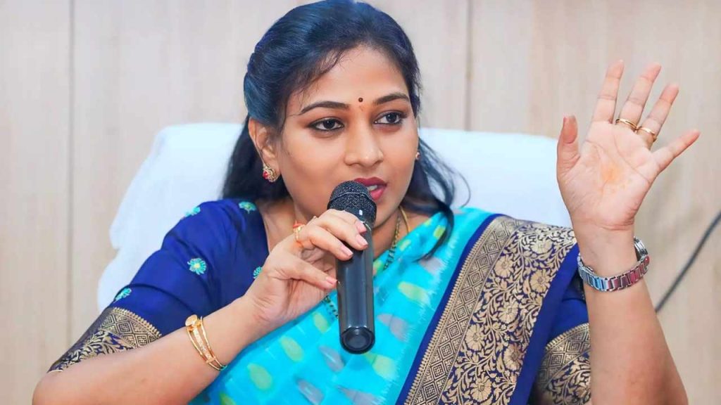 Home Minister Anita Announces Insurance Coverage Upto 1 Crore For Police