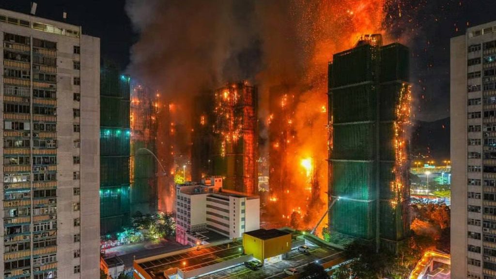 Massive Fire In Hong Kong 13 Dead