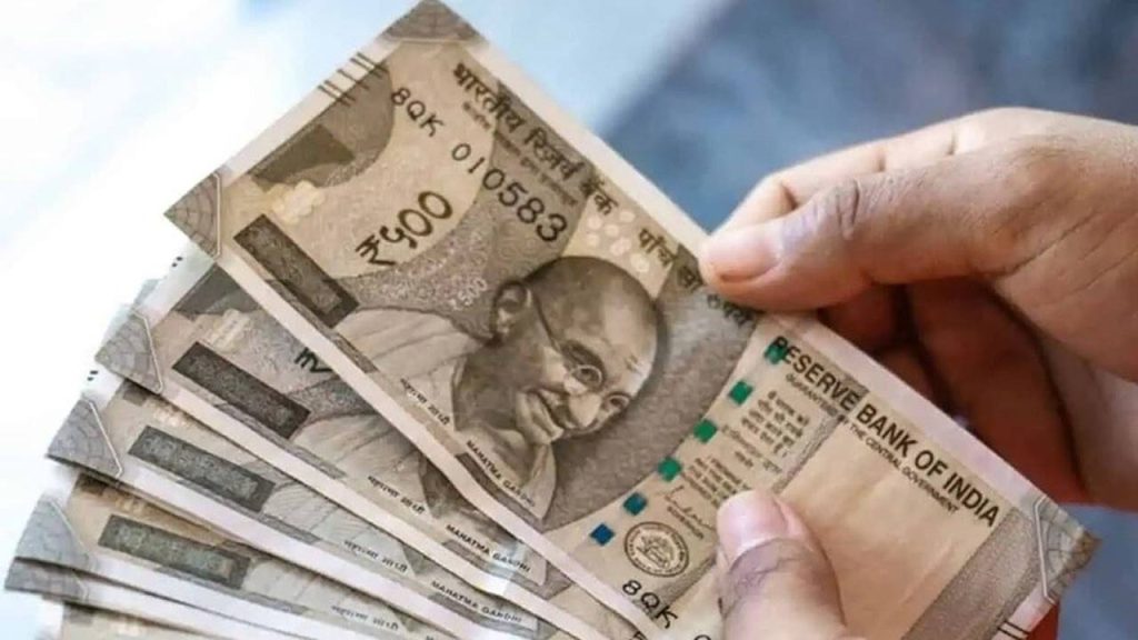 Central Government Taken Key Decision On Interest Rates Of Small Savings Schemes