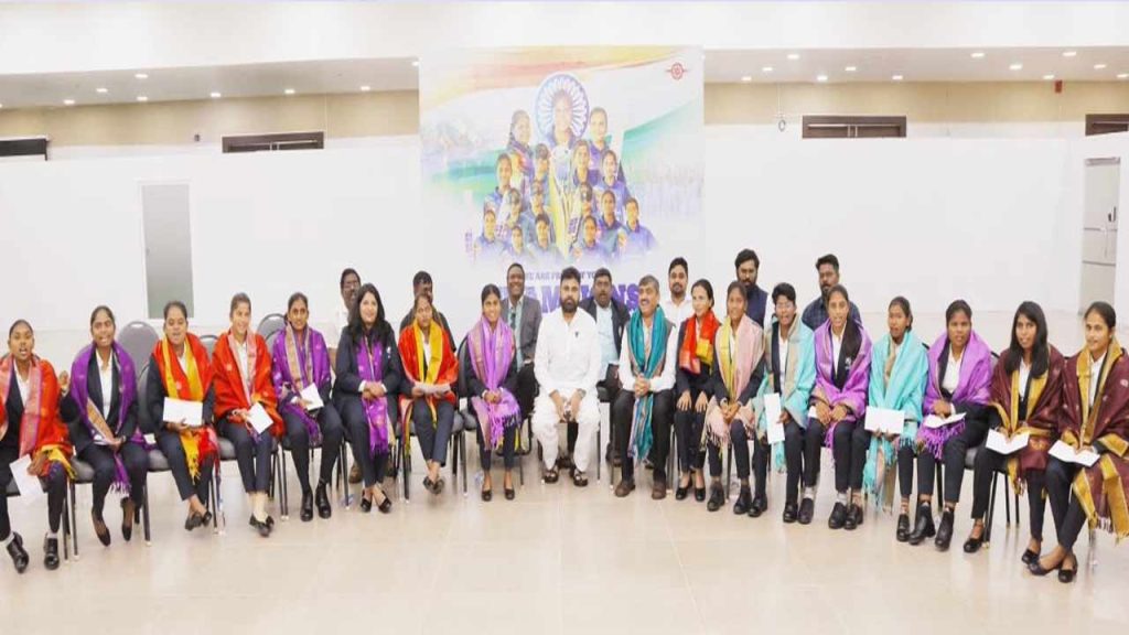 Deputy Cm Pawan Kalyan Felicitates Womens Blind Cricket World Cup Winners In Mangalagiri