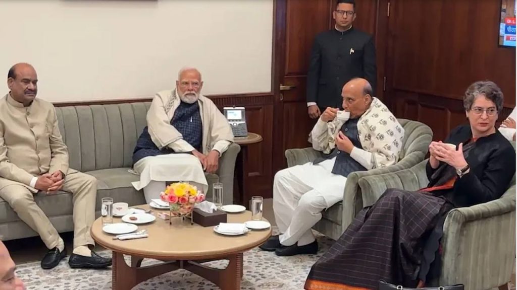 Tea Meeting In The Pm Modi Priyanka Gandhi Meet