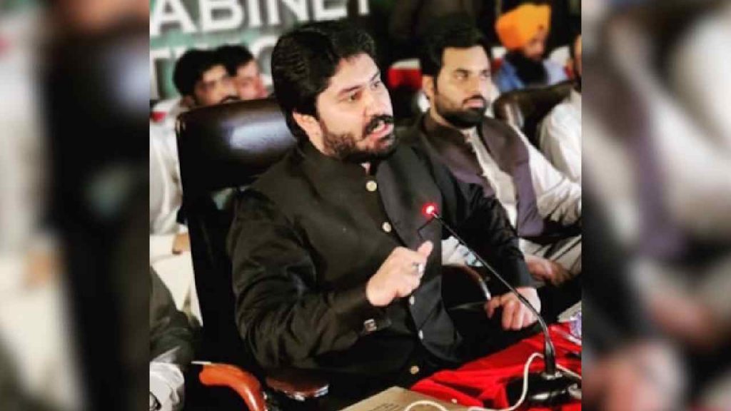 Pakistan: భారత్ బంగ్లాదేశ్‌పై దాడి చేస్తే.. మిసైల్స్‌తో దాడి చేస్తామని పాక్ లీడర్ వార్నింగ్..