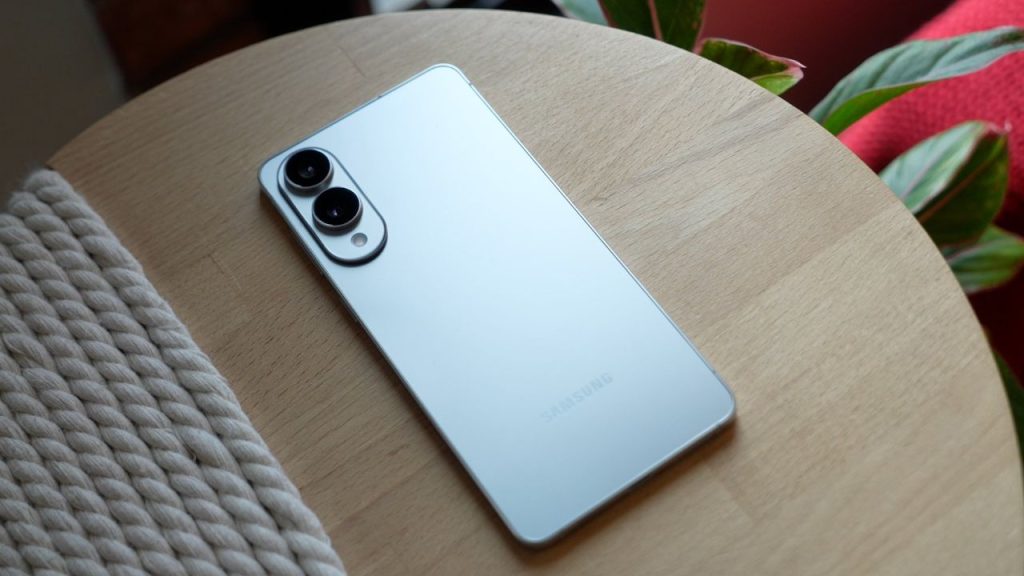 Samsung Galaxy S25 Edge Gets Massive Rs 20000 Price Cut Exchange Bonus And Bank Offers